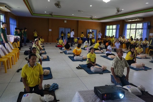 ศิษย์เก่าศิริราชอบรมCPR