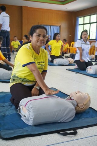 ศิษย์เก่าศิริราชอบรมCPR